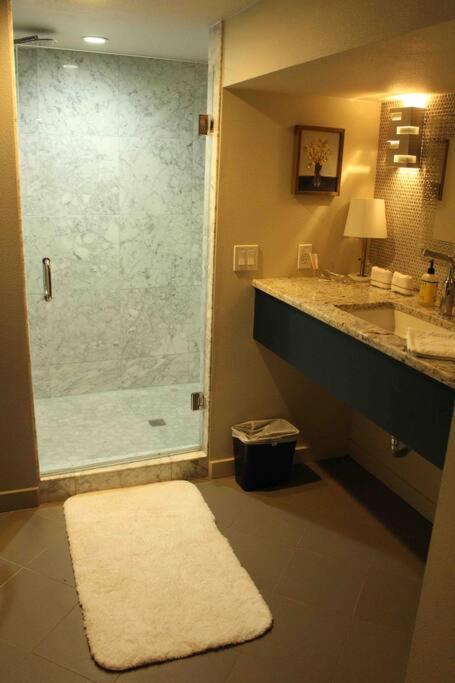 شقة بورتلاند  في Heart Of Woodstock, 10 Min Walk To Reed, With Private Garage! المظهر الخارجي الصورة