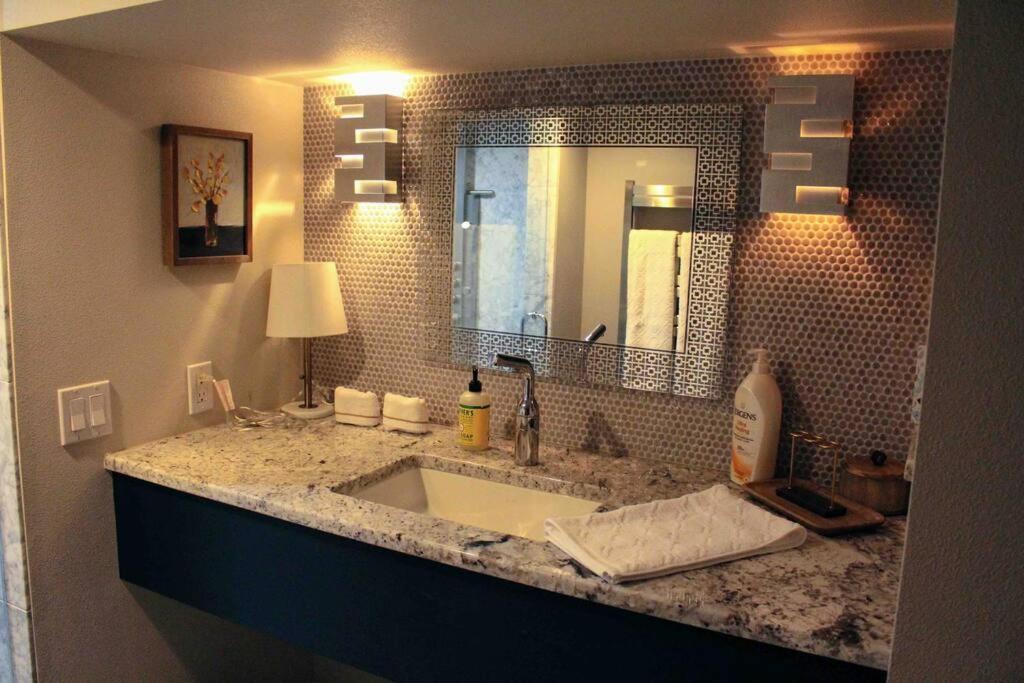 شقة بورتلاند  في Heart Of Woodstock, 10 Min Walk To Reed, With Private Garage! المظهر الخارجي الصورة