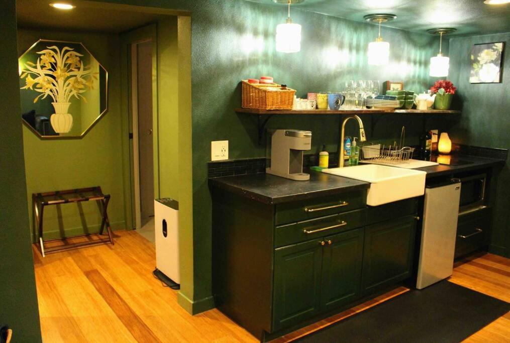 شقة بورتلاند  في Heart Of Woodstock, 10 Min Walk To Reed, With Private Garage! المظهر الخارجي الصورة